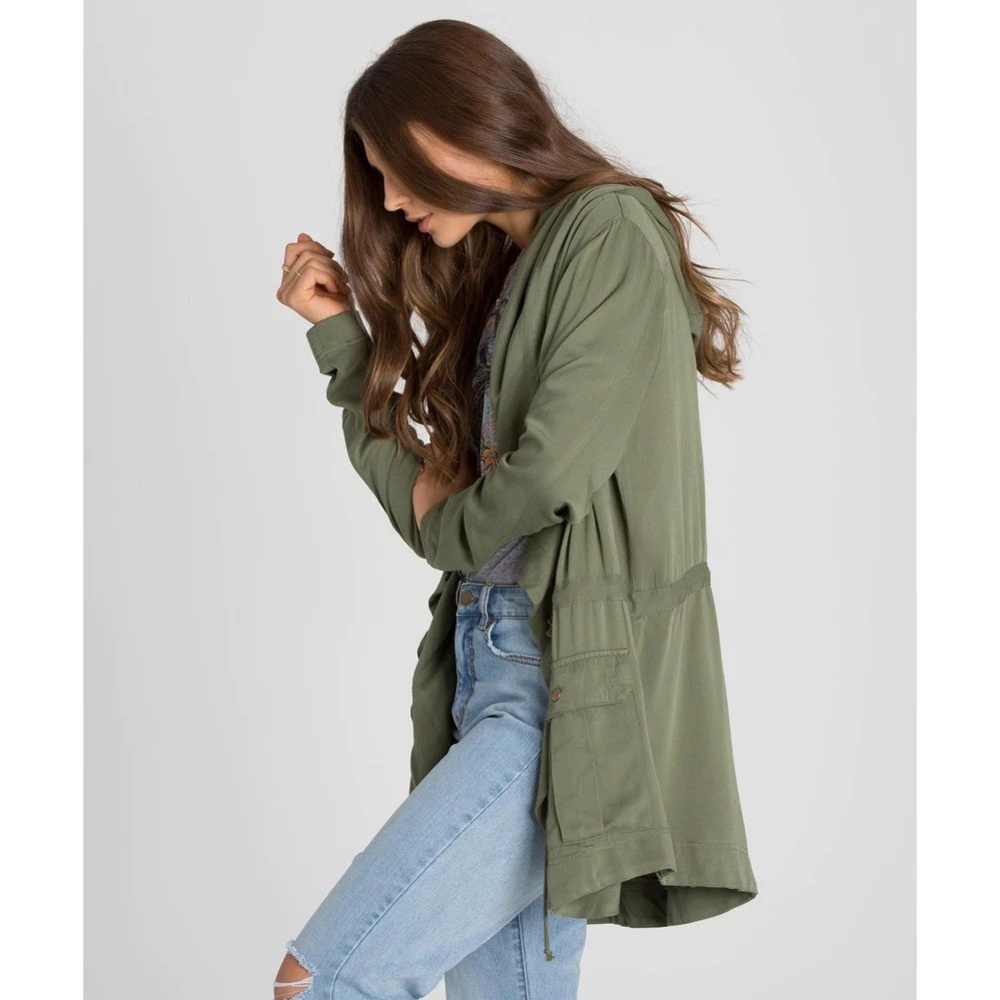 Billabong jacket. - Picture 6 of 8